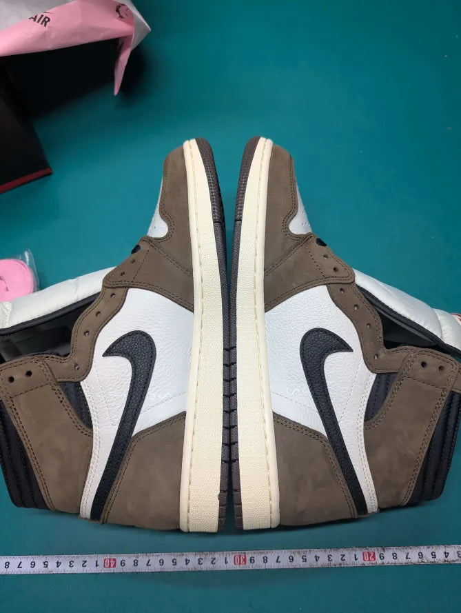 Air Jordan 1 Travis Scott AJ1