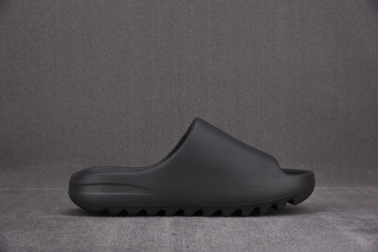 YEEZY SLIDES